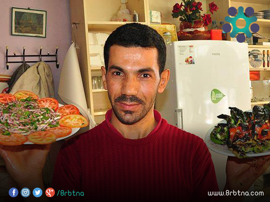 نفوس كرام: مدرس لغة عربية،عاملاً في مطعم.