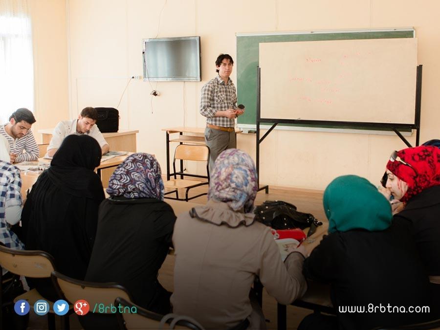 تركيا تمنح 9500 مدرس سوري فرصة العمل بمدارس الأئمة والخطباء التركية