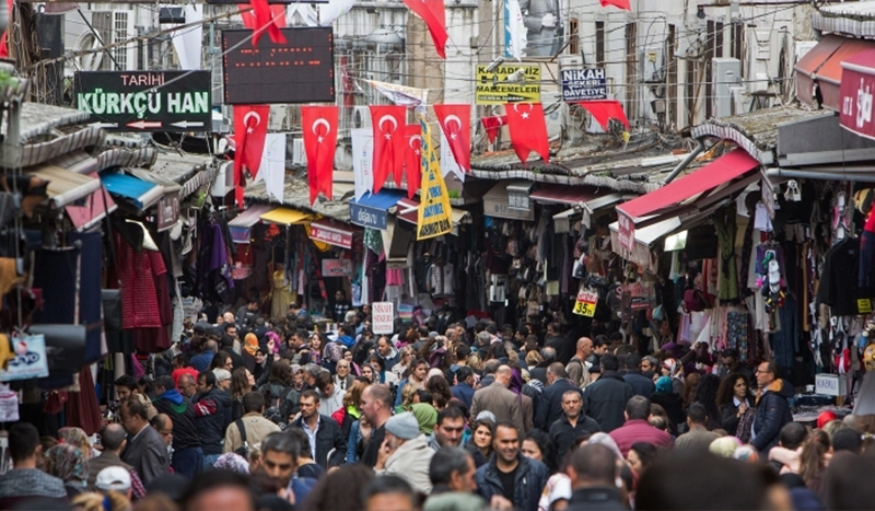 "الأيدي الماهرة".. مشروع لتقييم وتوظيف السوريين في 12 ولاية تركية
