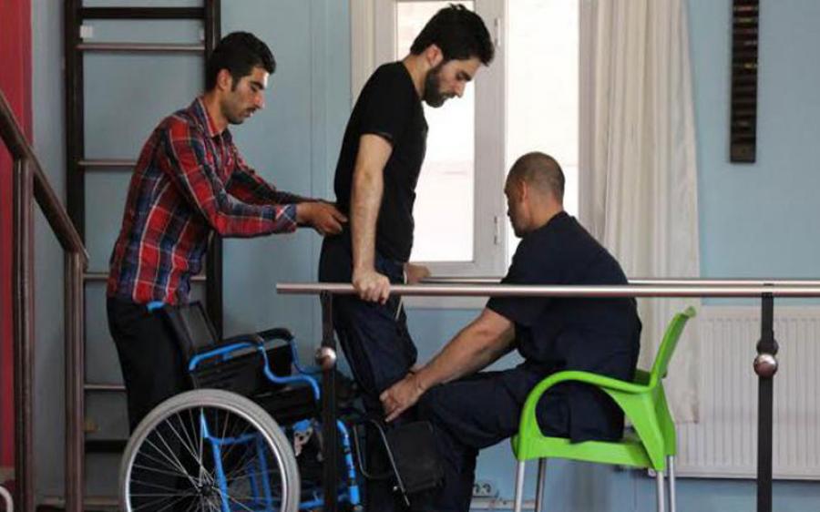 الجمعية الطبية الدولية توزع مساعدات على 236 لاجئ سوري