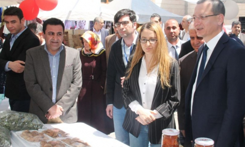 مجموعة نساء سوريات في أورفا كانت محط أنظار الجميع شاهد ماذا فعلوا