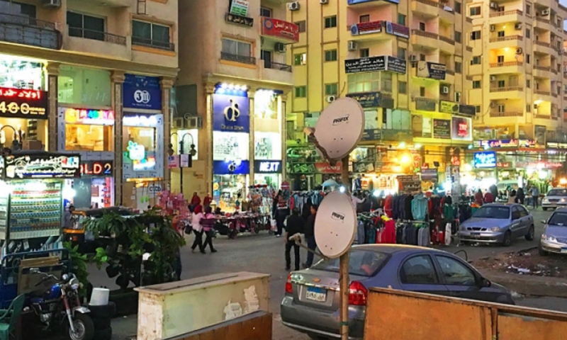 خبير اقتصادي يوضح أهمية عمل السوريين في مصر
