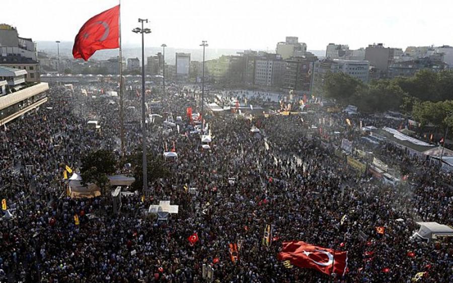 كيف ينظر السوريون إلى الانتخابات البرلمانية التركية؟
