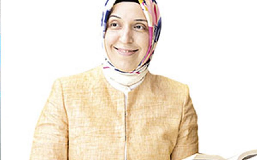 رئيسة الوقف التركي للشباب: سنواصل تقديم الدعم للسوريين